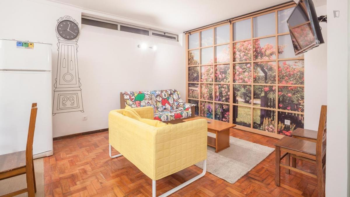 Residencia Laranjeira Auberge de jeunesse *